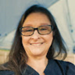 Meet your Posher, Deanna l